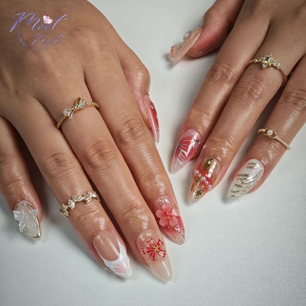 Blush - Gold Romantic Carving