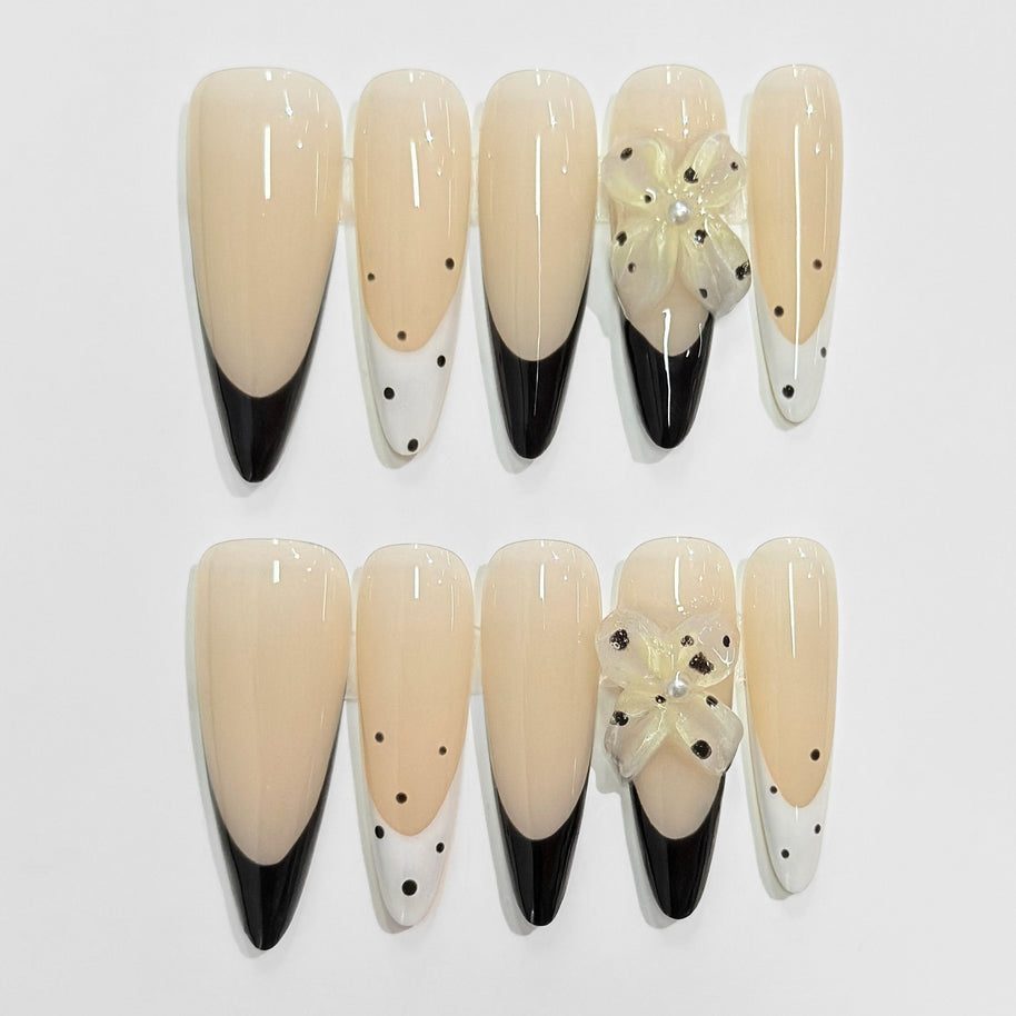 Bow Polka Chic