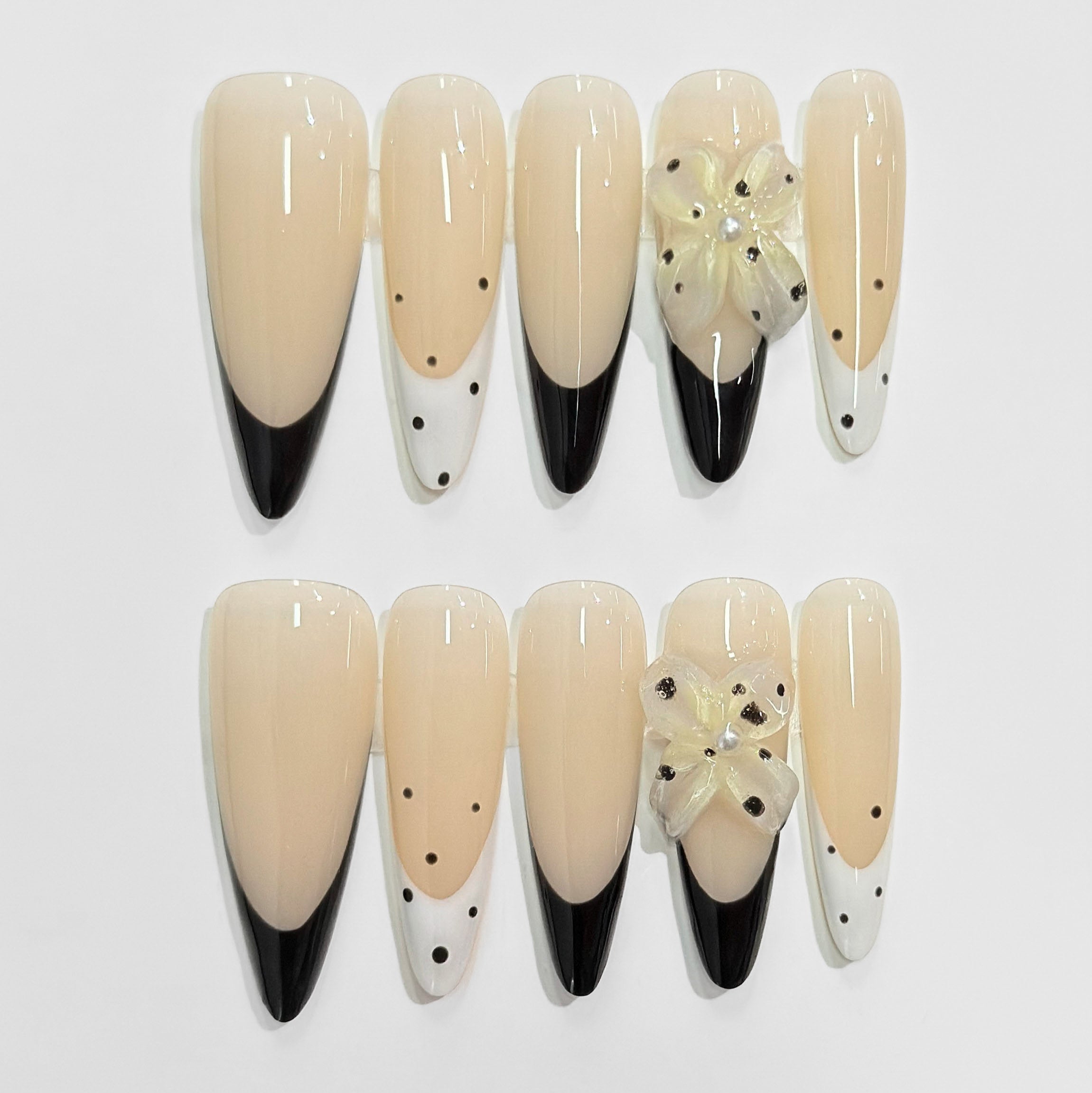 Bow Polka Chic