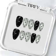 Monochrome Dots